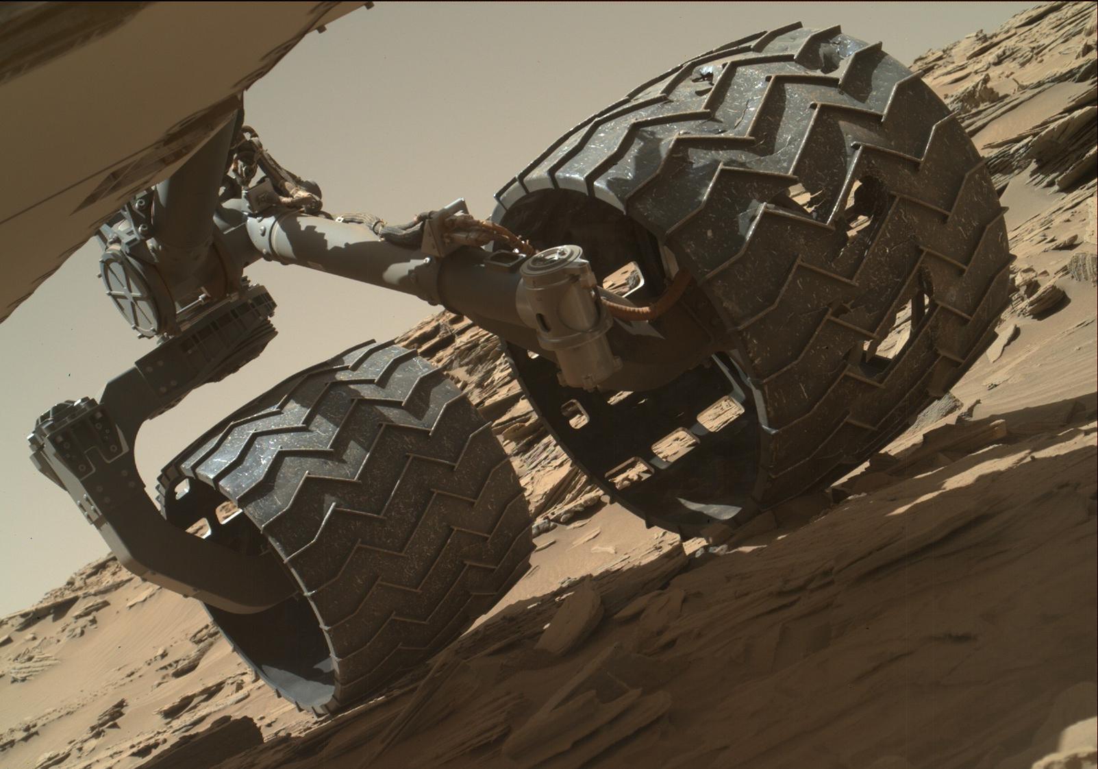 Fourteen Years, Twenty Miles: Curiosity's Wheels Show Their Age in New Close-Up